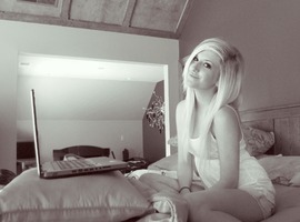 Monivious